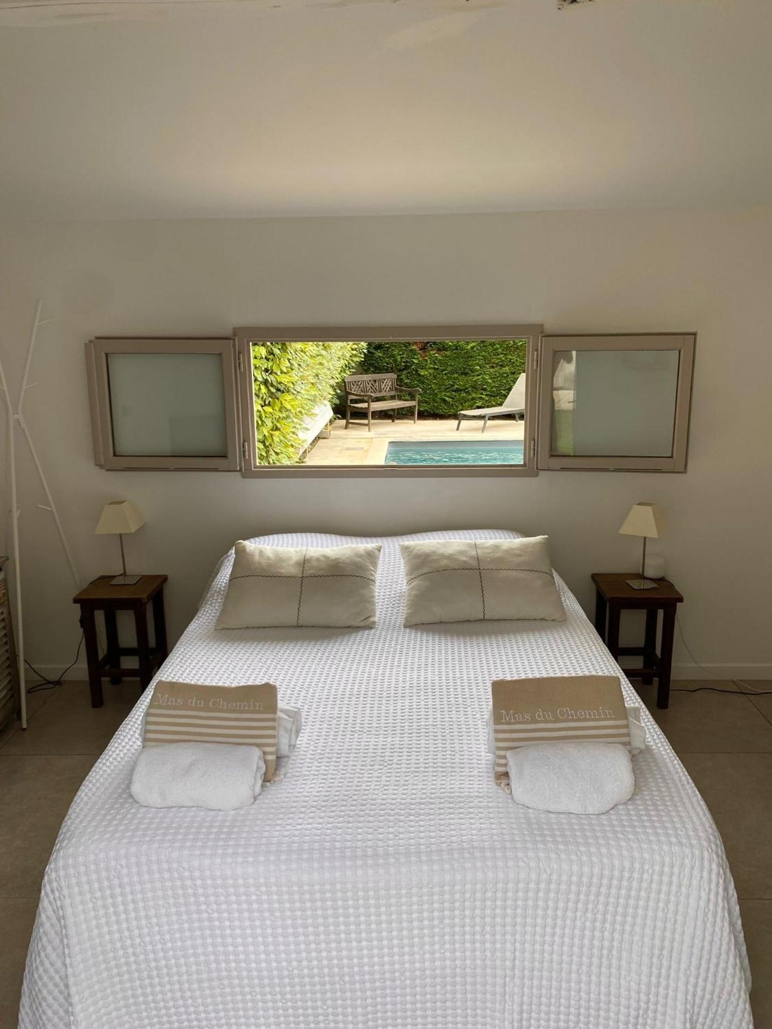 Villa Du Chemin : Mas Typique Des Alpilles *